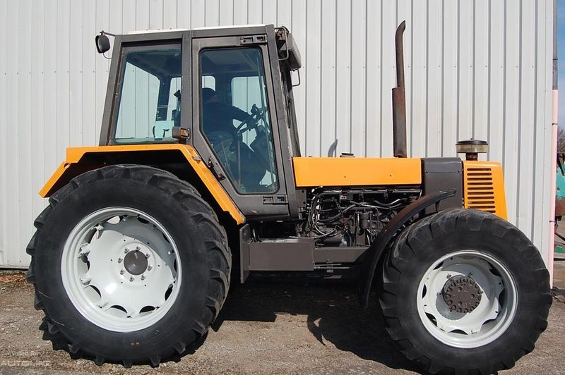 Renault 120-54 tractor